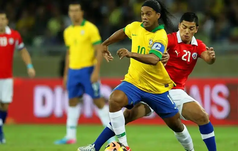 仅让人们质 仅让人们质