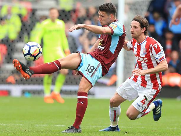 他不仅凭借 他不仅凭借